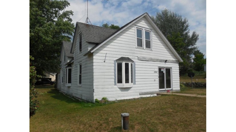 N15066 Grant Street Amberg, WI 54102 by Copperleaf, LLC - Office: 920-834-2231 $90,000