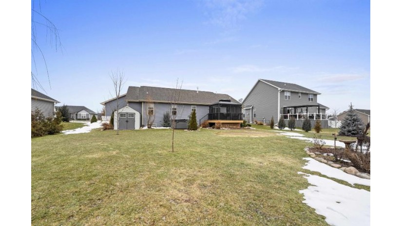 4519 Stillmeadow Circle Ledgeview, WI 54115 by Century 21 In Good Company $489,900