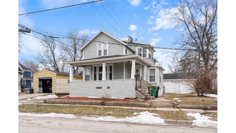 512 St George Street Green Bay, WI 54302 by Smart Real Estate Group $189,809