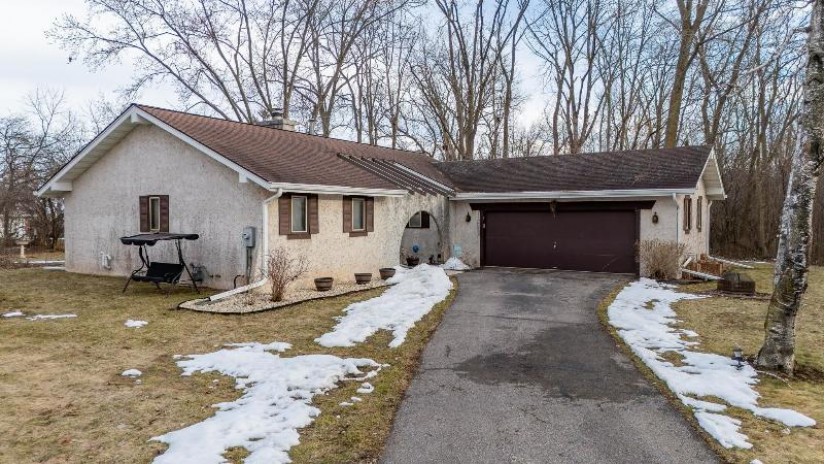 4056 Apple Lane Black Wolf, WI 54902 by Nima Realty Group $262,000