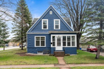 902 S Pearl Street, New London, WI 54961