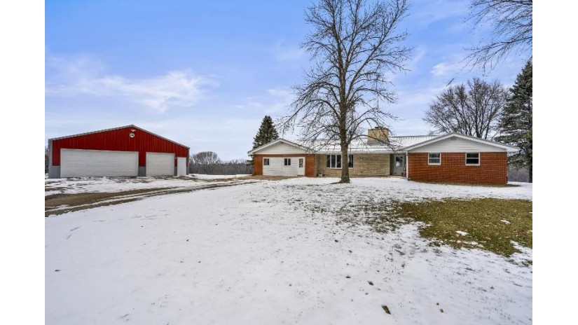 W7746 Grandview Road Ellington, WI 54944 by Coldwell Banker Real Estate Group $399,900