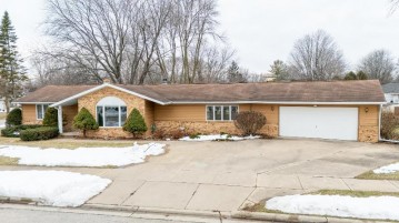 705 Sue Street, Little Chute, WI 54140