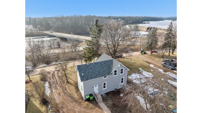 228 River Street Oconto Falls, WI 54154 by Todd Wiese Homeselling System, Inc. - OFF-D: 920-406-0001 $239,900