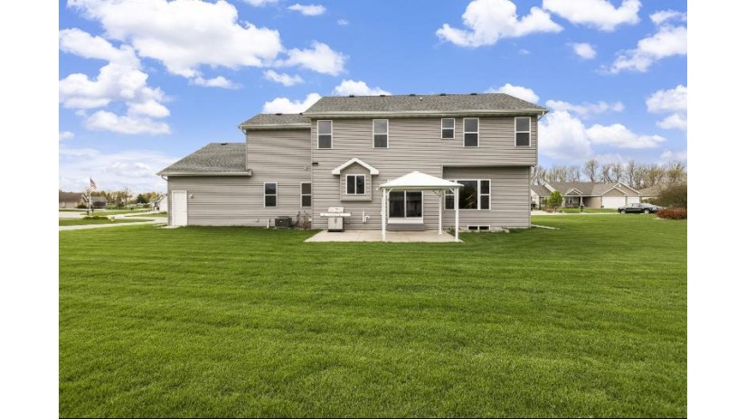 1906 Wasilla Lane Fox Crossing, WI 54956 by Coaction Real Estate, Llc $500,000