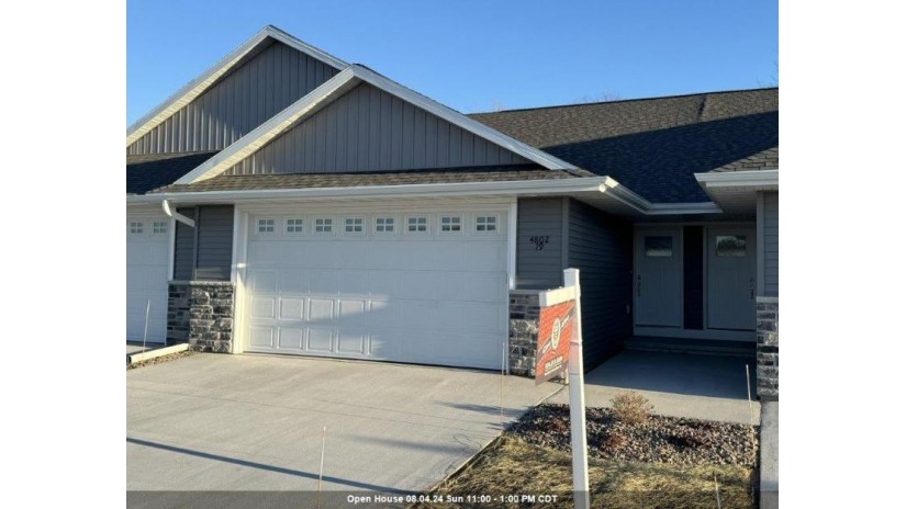 4802 N Marlo Way 19 Grand Chute, WI 54913 by Standard Real Estate Services, LLC $324,900