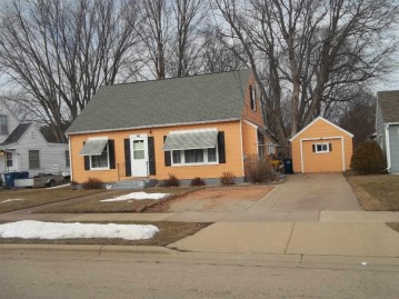 146 10th Street, Clintonville, WI 54929