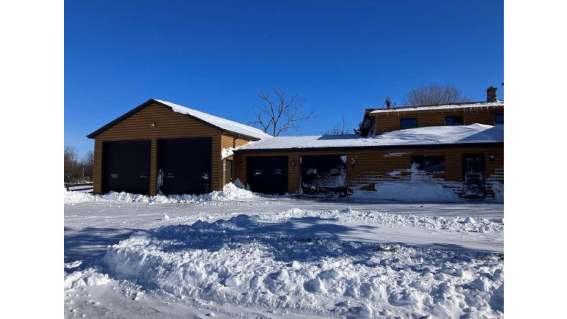 4031 Humboldt Road Humboldt, WI 54311 by Todd Wiese Homeselling System, Inc. - OFF-D: 920-406-0001 $639,900