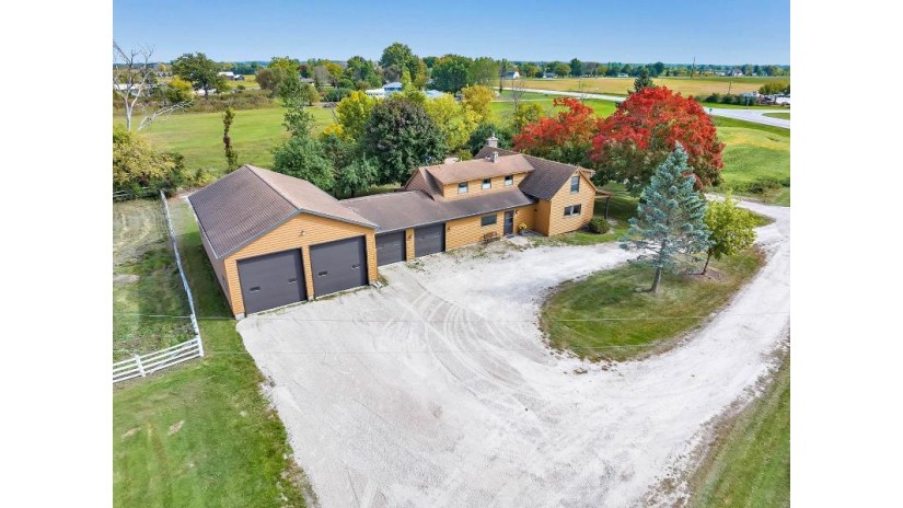 4031 Humboldt Road Humboldt, WI 54311 by Todd Wiese Homeselling System, Inc. - OFF-D: 920-406-0001 $639,900