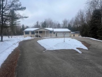 8185 County Rd V, Maple Valley, WI 54124
