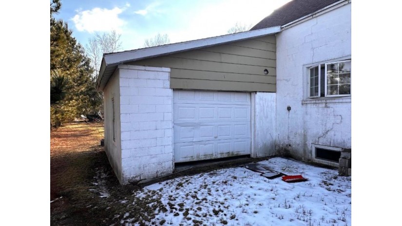 443 Swanke Street Tigerton, WI 54486 by O'Connor Realty Group $65,000
