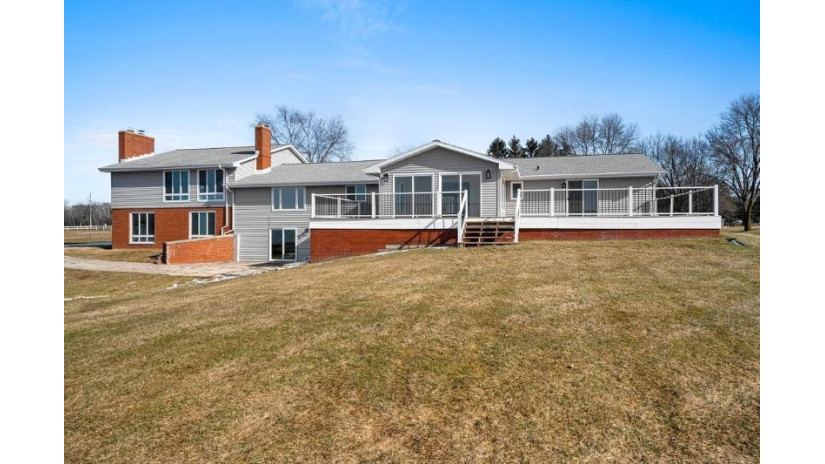 3133 Bay Settlement Road Scott, WI 54311 by Keller Williams Green Bay - OFF-D: 920-265-5033 $699,900