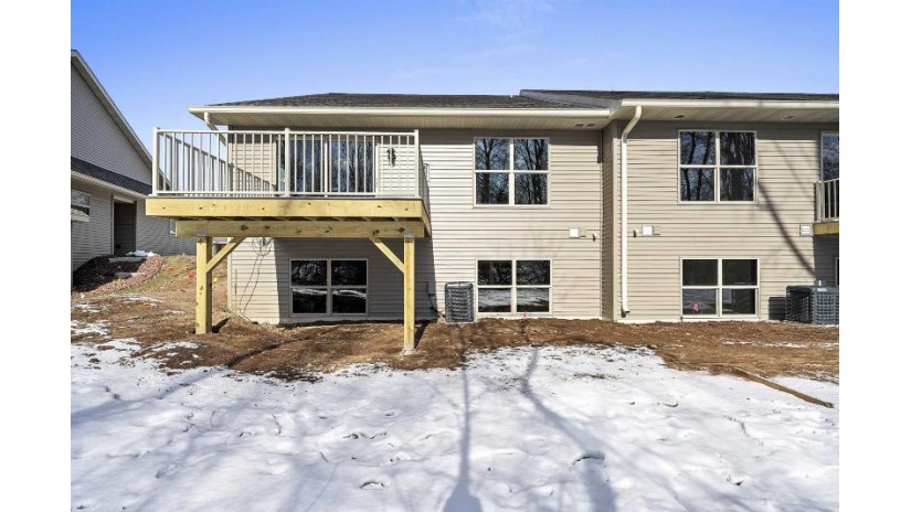 2447-7 Remington Road 7 Green Bay, WI 54302 by Resource One Realty, Llc - OFF-D: 920-255-6580 $439,900