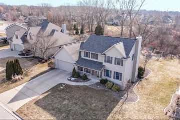 2036 E Higgins Hill, Ledgeview, WI 54115