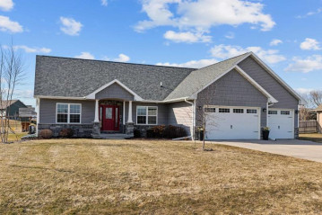 N1283 South Creek Drive, Greenville, WI 54942