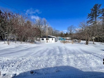 N14055 Bell Crossing Road, Amberg, WI 54102