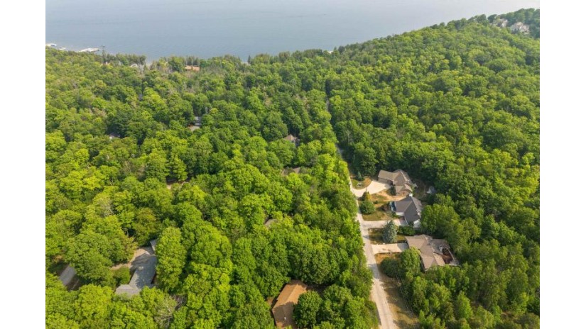 10615 Meadow Lane Sister Bay, WI 54234 by Ben Bartolazzi Real Estate, Inc - Office: 920-770-4015 $949,000