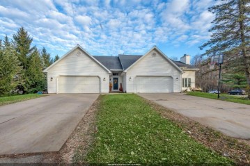 3270 Maple Grove Road, Suamico, WI 54173-8133