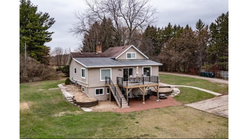 7886 County Road B Poygan, WI 54486 by Knaack Realty LLC $499,000