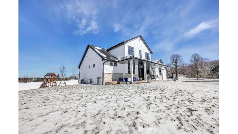 1861 Dallas Lane Ledgeview, WI 54115 by Shorewest Realtors $709,900