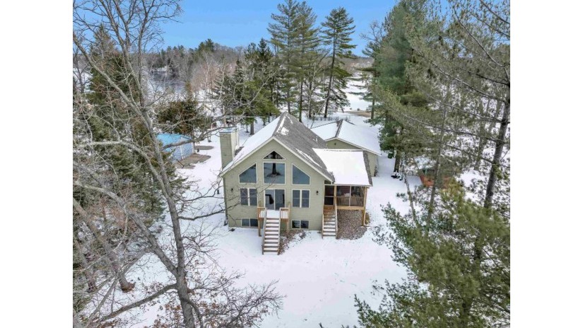 N7231 Shaffer Road Stephenson, WI 54114 by Shorewest Realtors $649,900