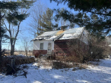 N4775 County Line Road, Schley, WI 54452