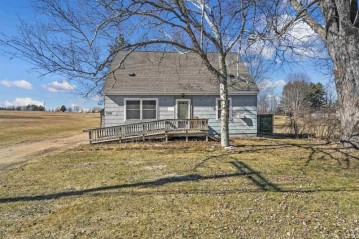 N10933 State Road 22, Larrabee, WI 54929