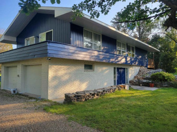 4259 Island Circle Drive, Nasewaupee, WI 54235