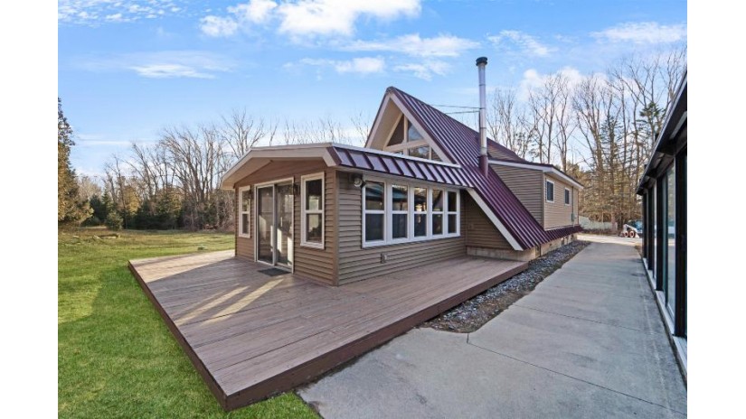 6815 E Hillcrest Road Two Rivers, WI 54241 by Coldwell Banker Real Estate Group $399,900