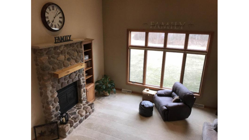 2705 Fescue Court Suamico, WI 54313 by Resource One Realty, Llc - CELL: 920-676-6253 $629,900