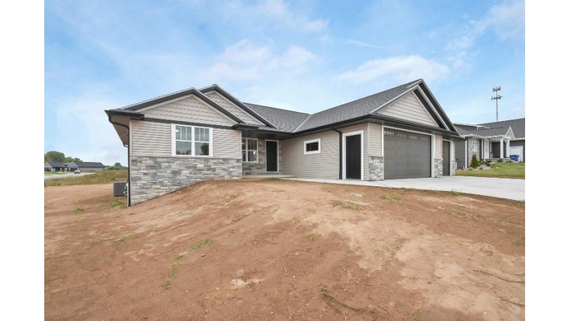 1260 Allen Lee Way Pulaski, WI 54162 by Kos Realty Group $419,900