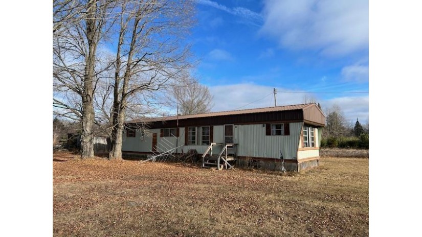 W7330 Barker Road Amberg, WI 54102 by Coldwell Banker Real Estate Group $79,900