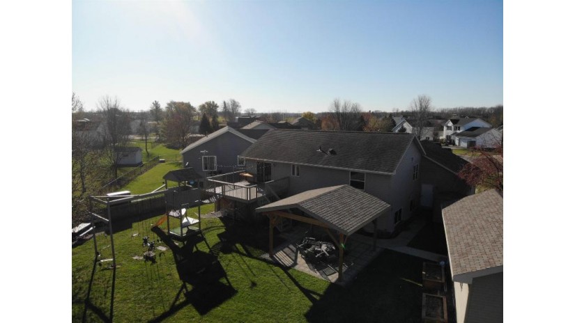 840 Carissa Court Omro, WI 54963 by Shiny Key Realty, LLC $389,900