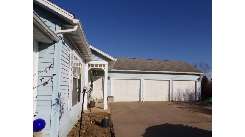 E902 Haase Road Farmington, WI 54981 by First Choice Realty, Inc. $329,900