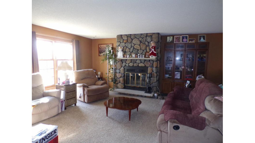 E902 Haase Road Farmington, WI 54981 by First Choice Realty, Inc. $329,900