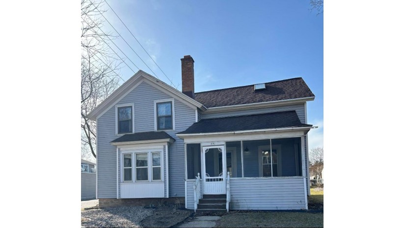 441 S Nash Street Hortonville, WI 54944 by Klapperich Real Estate, Inc. - Office: 920-923-6000 $275,000