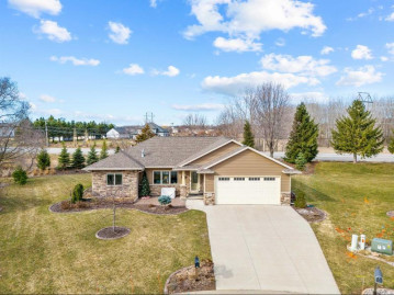 2398 W Barley Way, Grand Chute, WI 54913