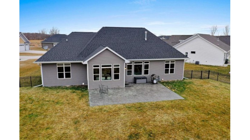 7767 Sunstone Court Ledgeview, WI 54115 by Resource One Realty, Llc - CELL: 920-621-9659 $615,000
