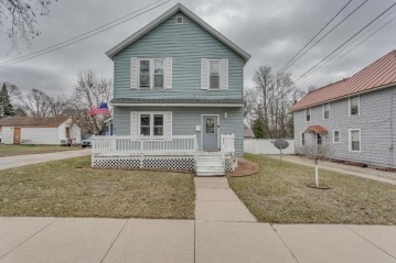 310 Waupaca Street, Waupaca, WI 54981