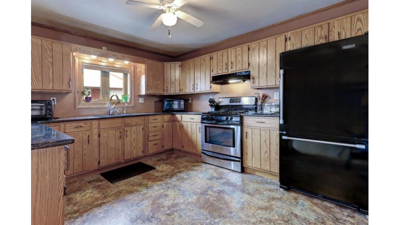 2389 N Clay Road Nekimi, WI 54904 by Century 21 Affiliated - CELL: 920-428-0066 $534,900