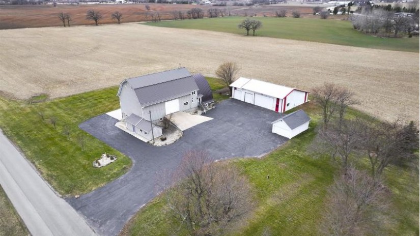 2389 N Clay Road Nekimi, WI 54904 by Century 21 Affiliated - CELL: 920-428-0066 $534,900