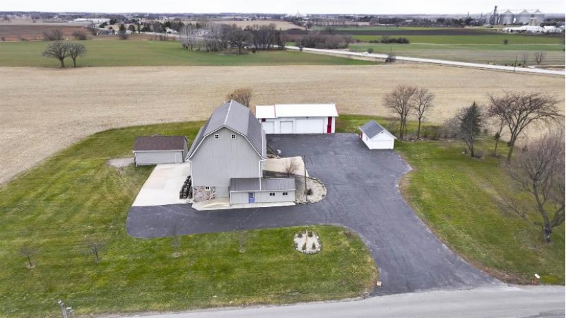 2389 N Clay Road Nekimi, WI 54904 by Century 21 Affiliated - CELL: 920-428-0066 $534,900