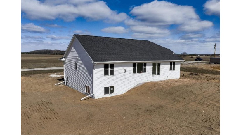 3757 Westpoint Road Suamico, WI 54313 by Symes Realty, Llc $519,900