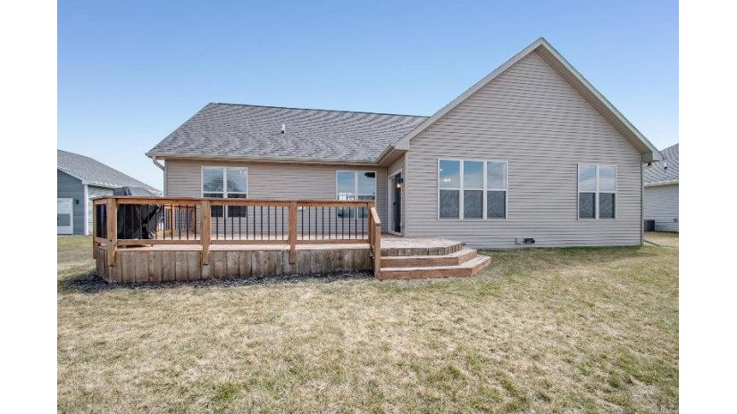 4572 Stillmeadow Circle Ledgeview, WI 54115 by Ben Bartolazzi Real Estate, Inc - Office: 920-770-4015 $459,900