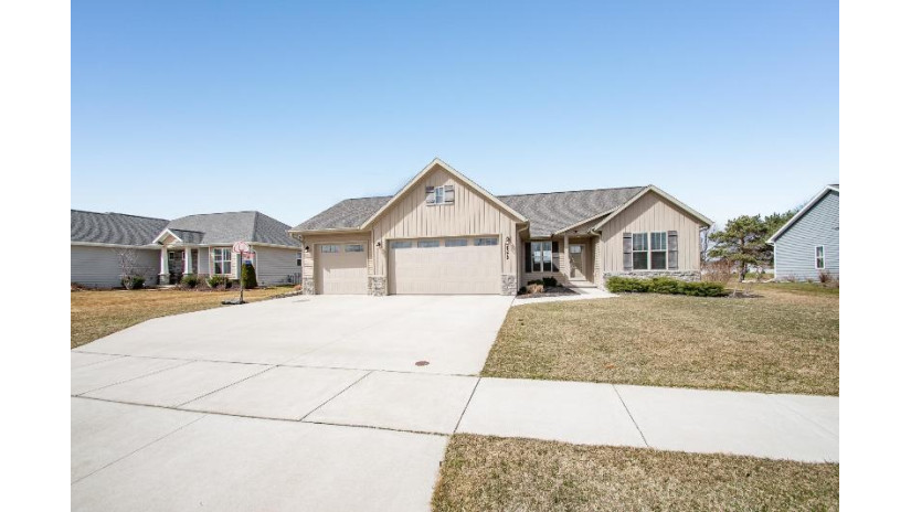 4572 Stillmeadow Circle Ledgeview, WI 54115 by Ben Bartolazzi Real Estate, Inc - Office: 920-770-4015 $459,900