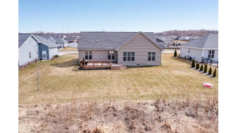 4572 Stillmeadow Circle Ledgeview, WI 54115 by Ben Bartolazzi Real Estate, Inc - Office: 920-770-4015 $459,900