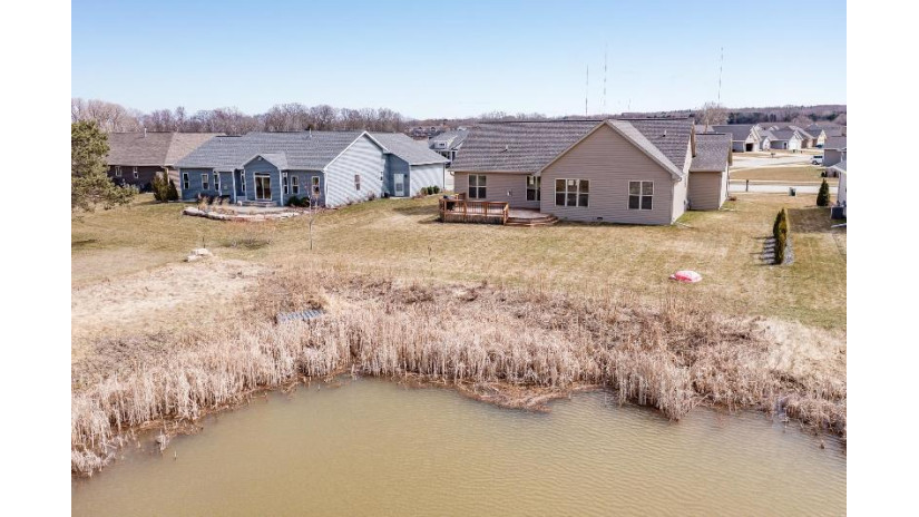 4572 Stillmeadow Circle Ledgeview, WI 54115 by Ben Bartolazzi Real Estate, Inc - Office: 920-770-4015 $459,900