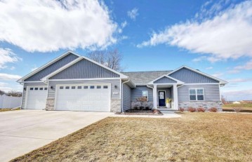 1772 Bridge Port Circle, De Pere, WI 54115