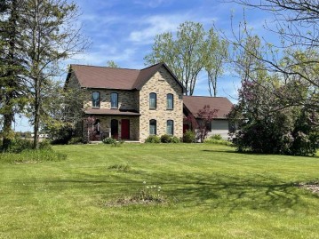 E5678 W Wilson Road, Ahnapee, WI 54201-9312