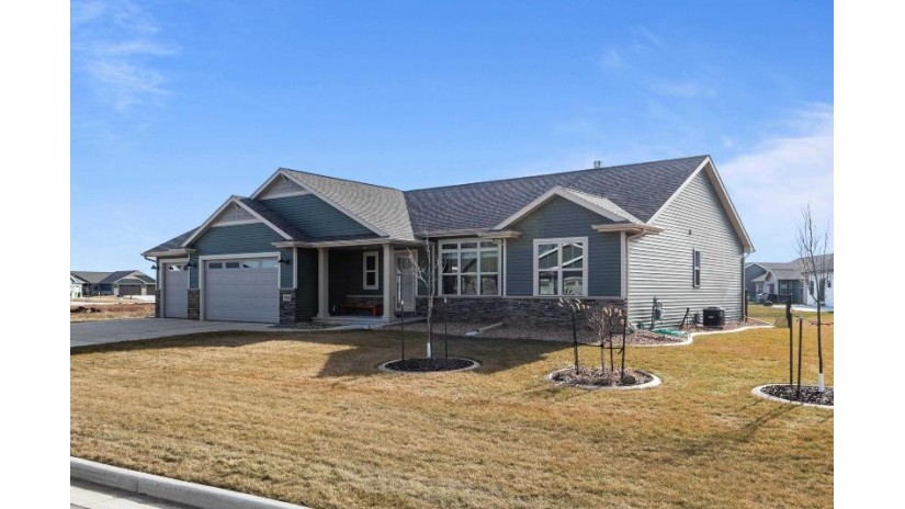 N7964 Old Pond Court Sherwood, WI 54169 by Century 21 Ace Realty - Office: 920-739-2121 $449,900